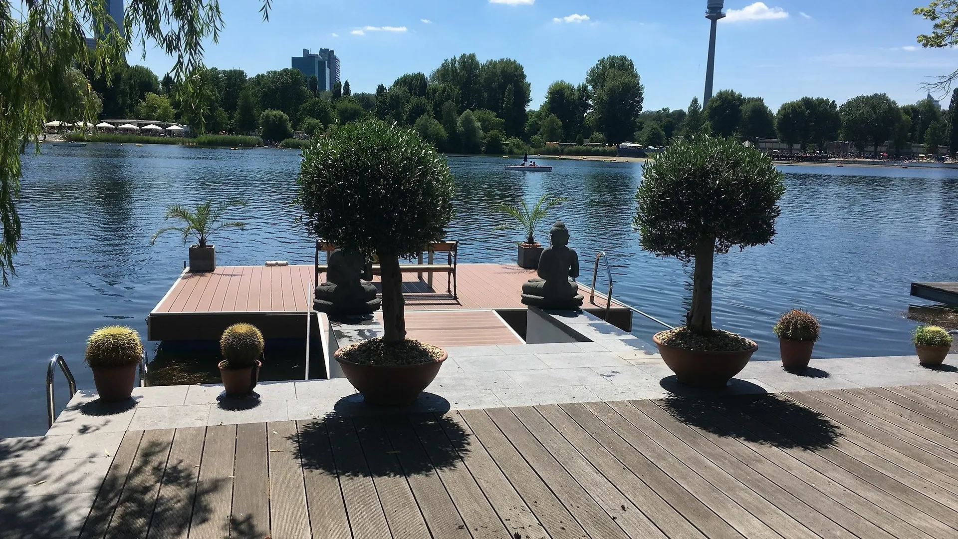 Ajo Vienna Beach - Contactless Check-In Apartment