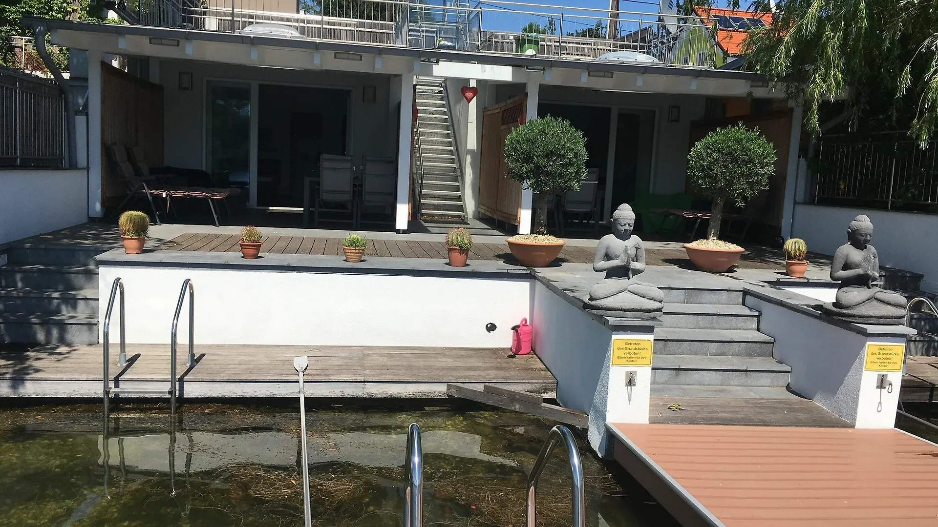 Ajo Vienna Beach - Contactless Check-In