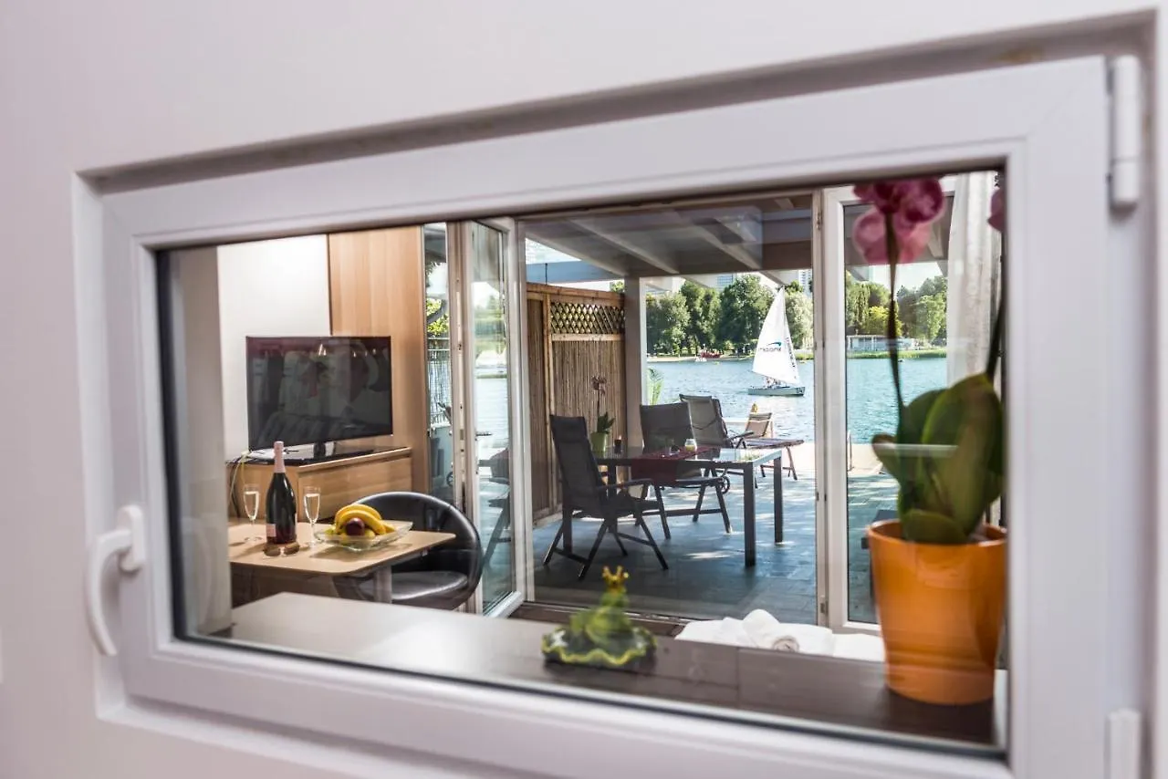 Ajo Apartments - Alte Donau Waterfront - Self-Check-In Austria