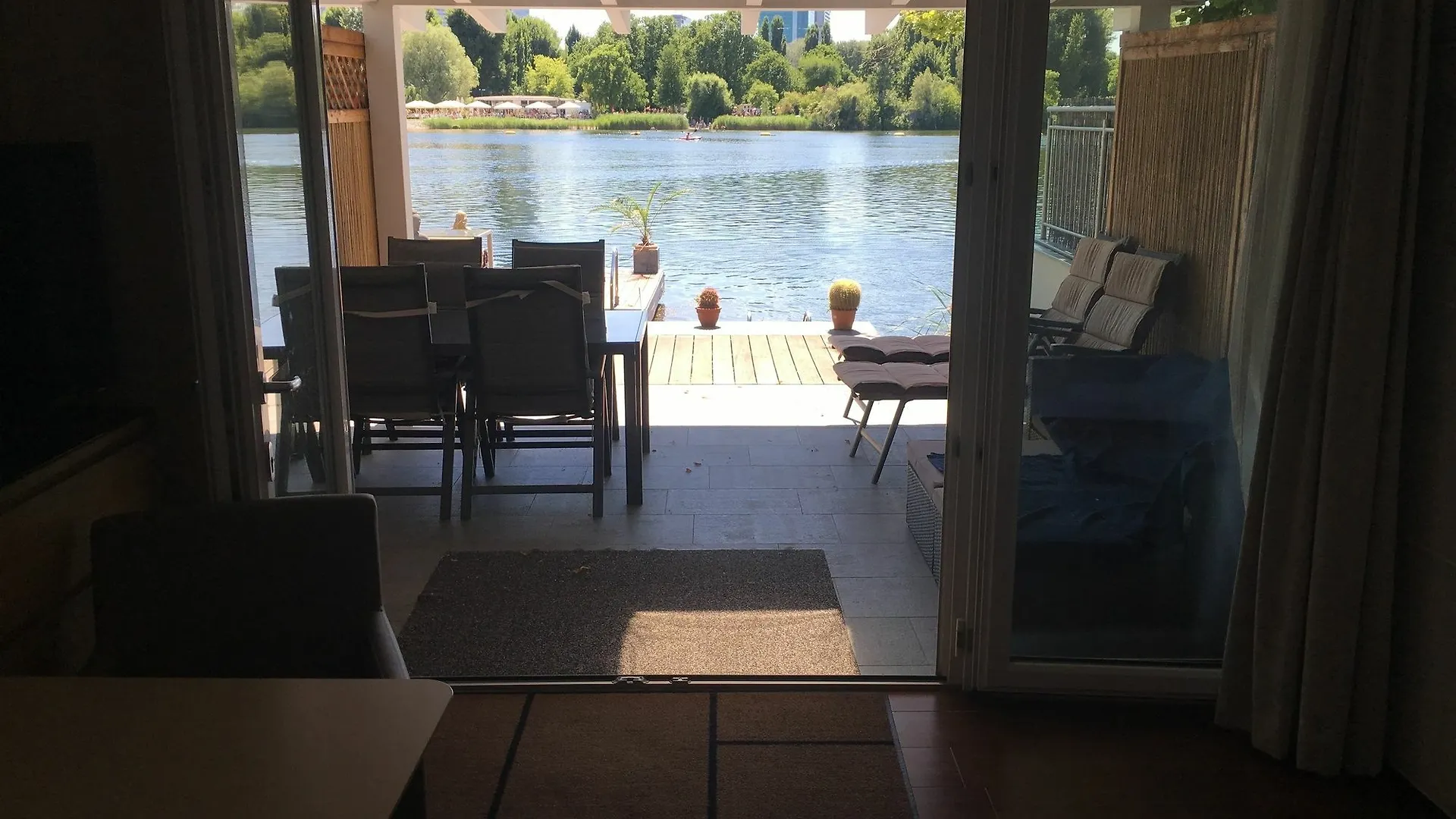 Ajo Apartments - Alte Donau Waterfront - Self-Check-In