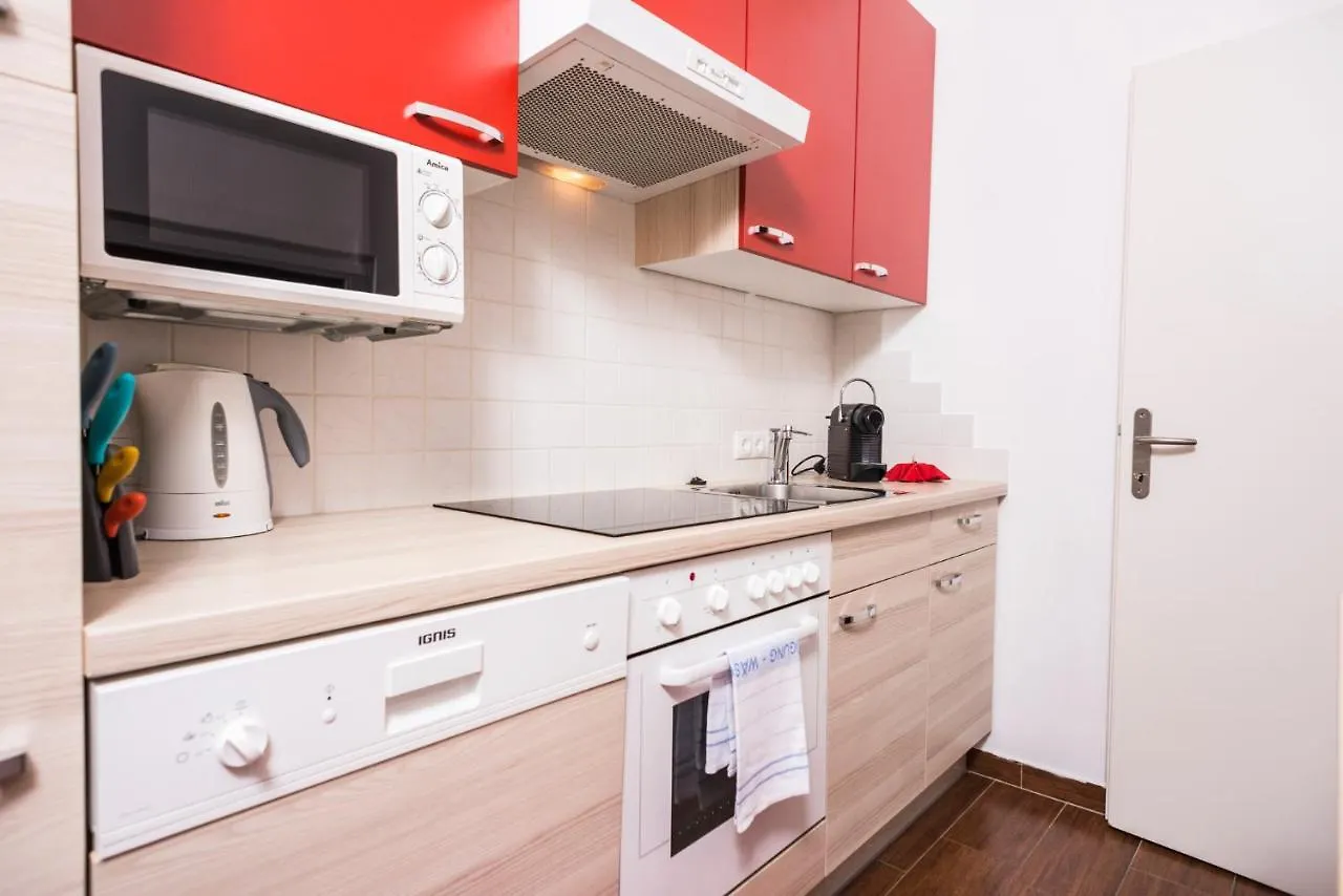 Ajo Apartments - Alte Donau Waterfront - Self-Check-In 0*, Vienna Austria