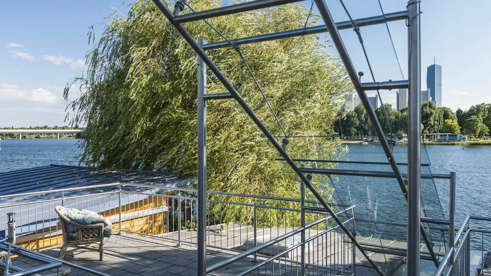 Ajo Apartments - Alte Donau Waterfront - Self-Check-In